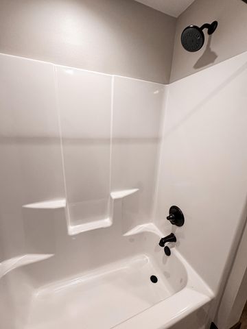 1707 17th Street NW, Willmar, MN 56201