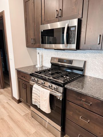 1707 17th Street NW, Willmar, MN 56201