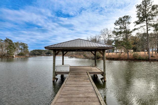 2475 Clubhouse Rd., Summerton, SC 29148