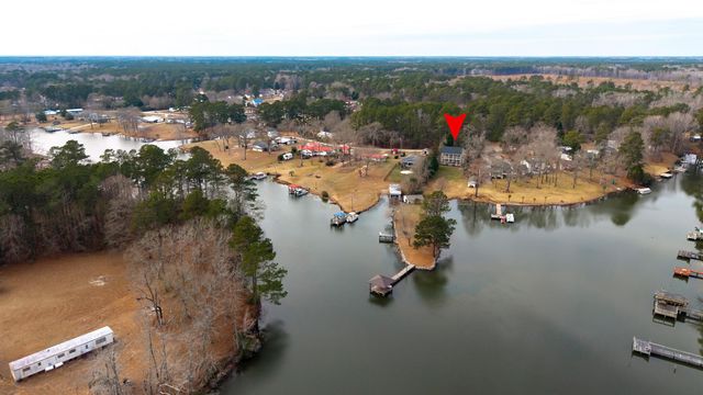 2475 Clubhouse Rd., Summerton, SC 29148
