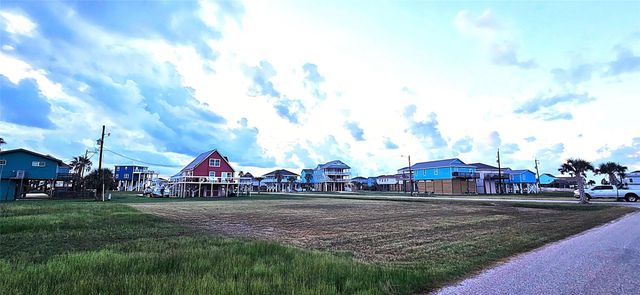 000 Jean Lafitte Drive, Freeport, TX 77541