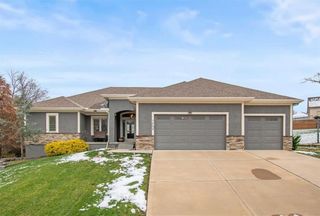 1205 SE Woodbine Drive, Blue Springs, MO 64014