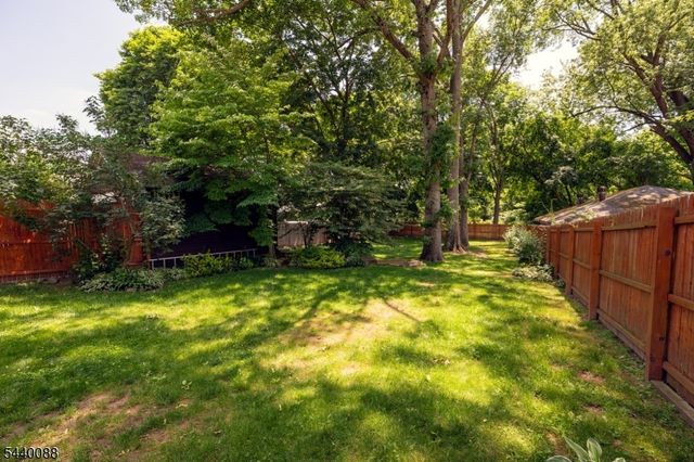 17 Tooker Pl, Springfield Twp., NJ 07081