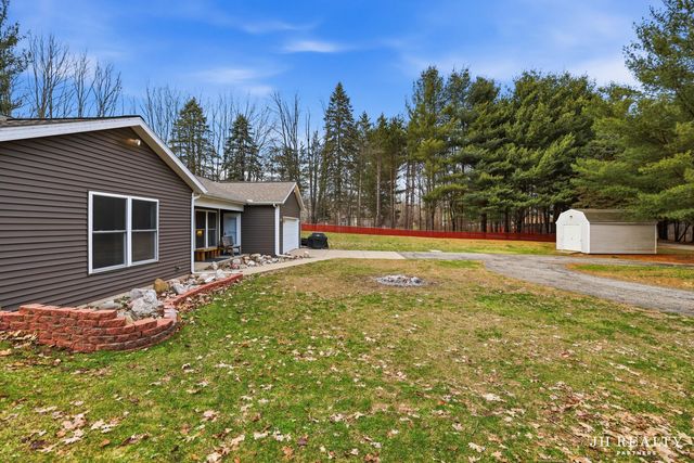 5803 84th Street Se, Caledonia Twp, MI 49316