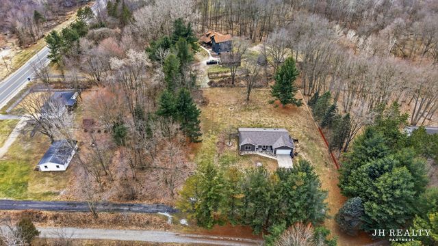 5803 84th Street Se, Caledonia Twp, MI 49316