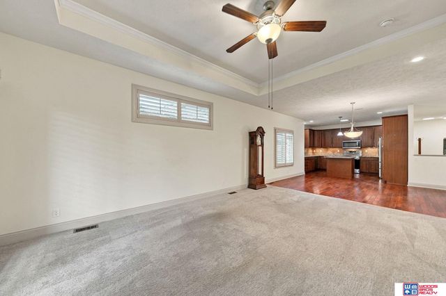 7521 Greycliff Drive, Lincoln, NE 68516