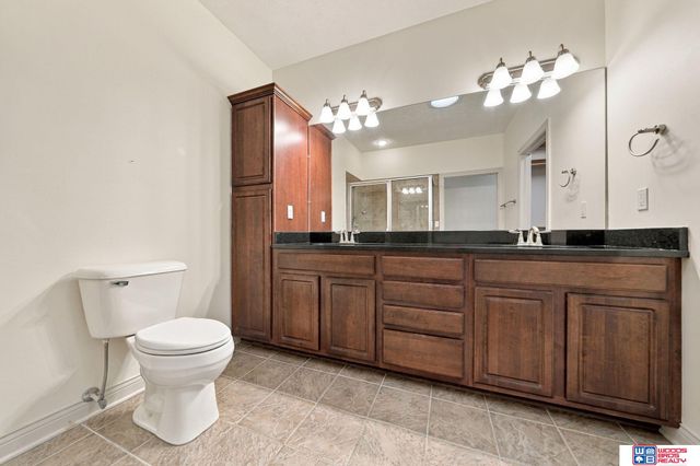 7521 Greycliff Drive, Lincoln, NE 68516