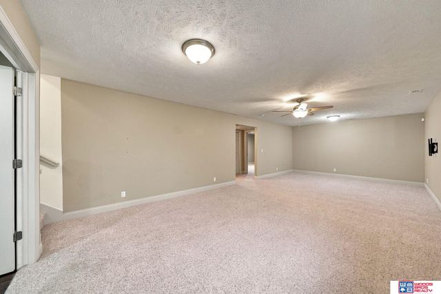7521 Greycliff Drive, Lincoln, NE 68516