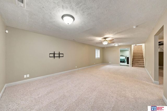 7521 Greycliff Drive, Lincoln, NE 68516