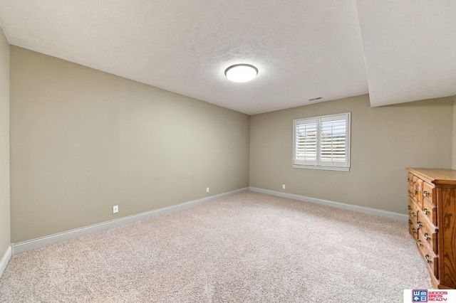 7521 Greycliff Drive, Lincoln, NE 68516