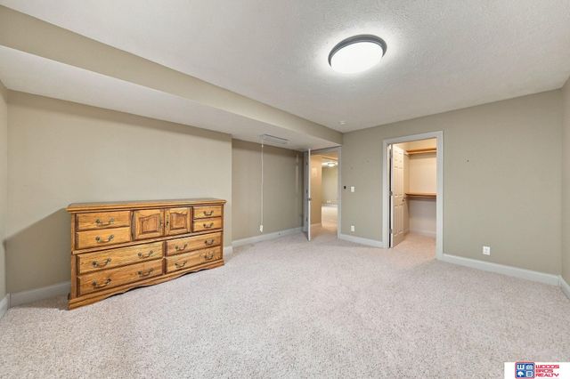 7521 Greycliff Drive, Lincoln, NE 68516
