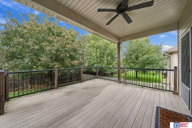 7521 Greycliff Drive, Lincoln, NE 68516