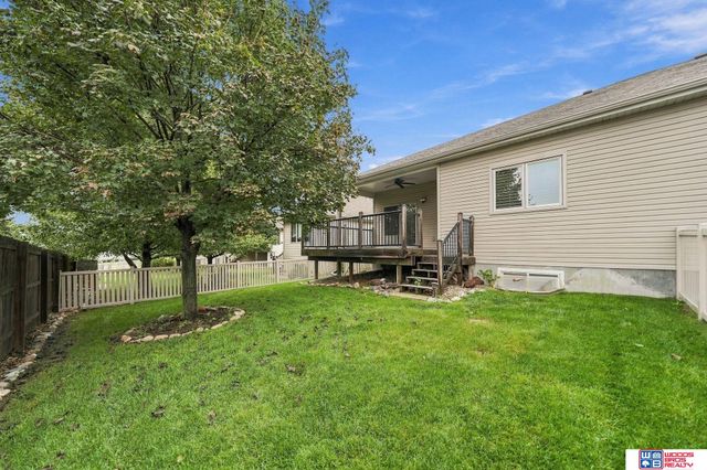 7521 Greycliff Drive, Lincoln, NE 68516