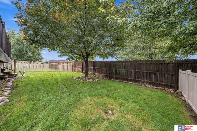 7521 Greycliff Drive, Lincoln, NE 68516