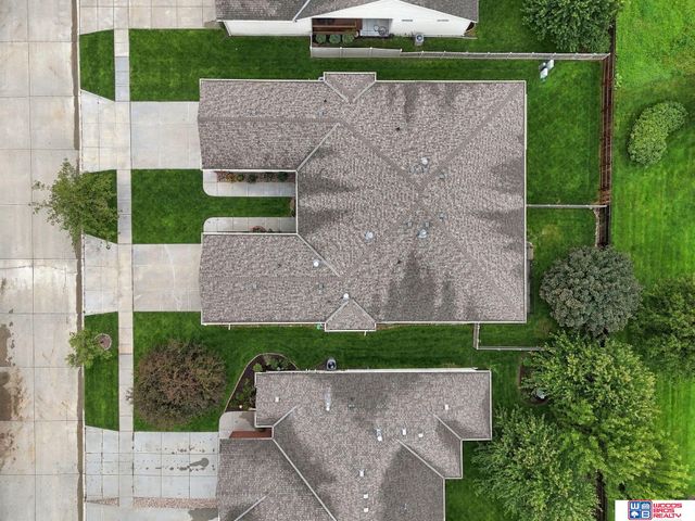7521 Greycliff Drive, Lincoln, NE 68516