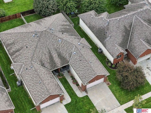 7521 Greycliff Drive, Lincoln, NE 68516