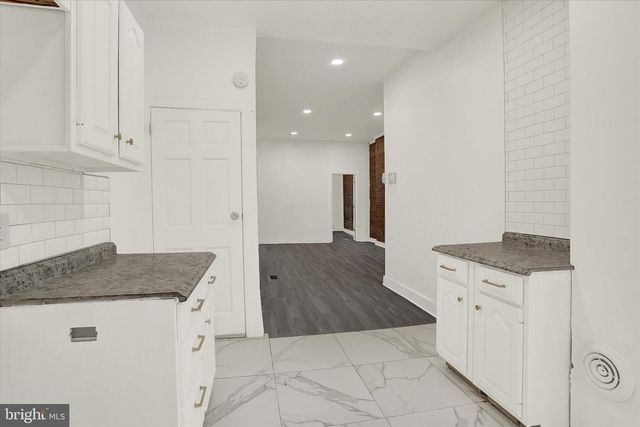 1209 MARKET ST, Harrisburg, PA 17103