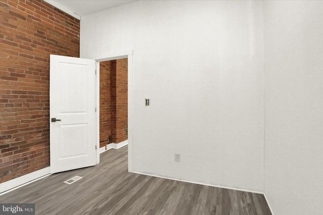 1209 MARKET ST, Harrisburg, PA 17103