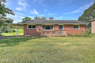 144 Rolling Acres Drive, Johnson City, TN 37615