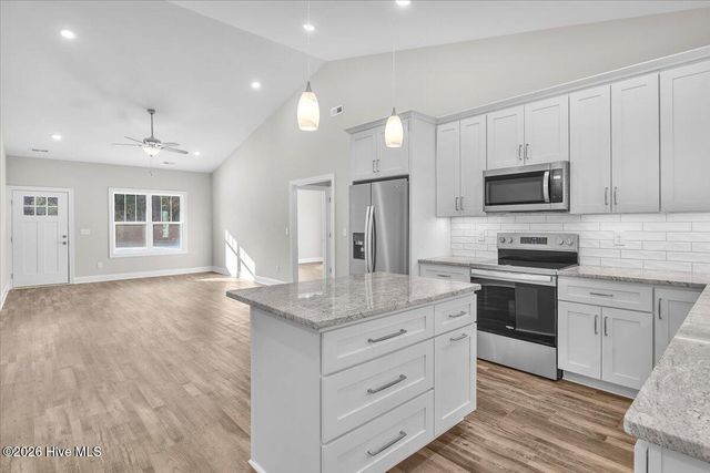 1040 Mcilwaine Drive SW, Supply, NC 28462