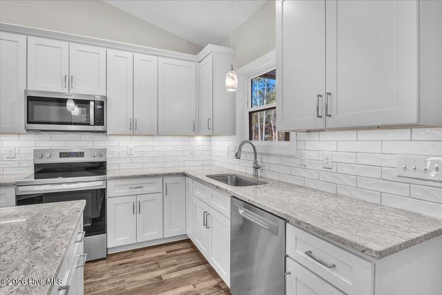 1040 Mcilwaine Drive SW, Supply, NC 28462