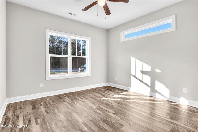 1040 Mcilwaine Drive SW, Supply, NC 28462