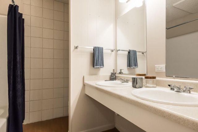 3212 Red River ST 209, Austin, TX 78705