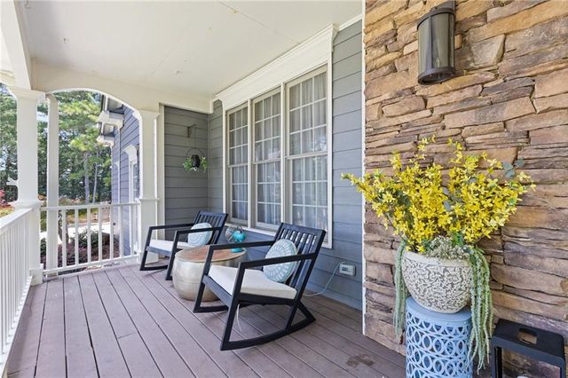 685 Red Sunset Circle, Powder Springs, GA 30127