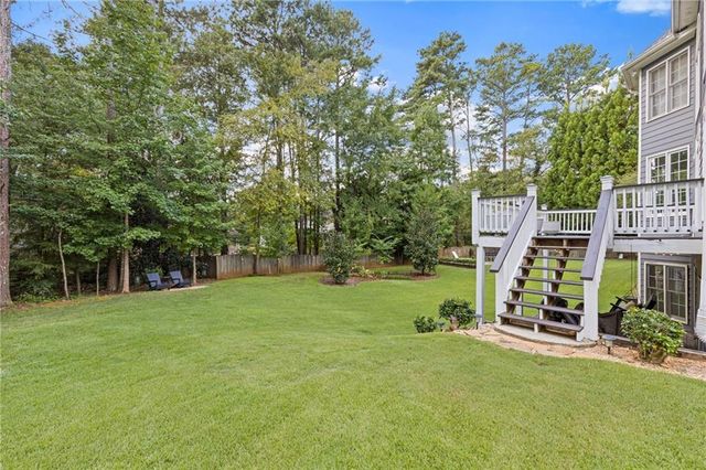 685 Red Sunset Circle, Powder Springs, GA 30127