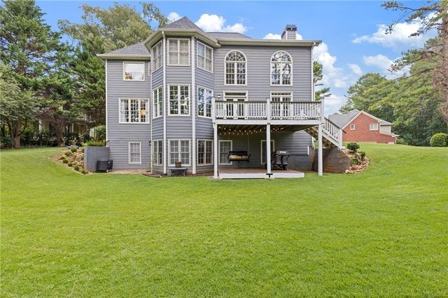 685 Red Sunset Circle, Powder Springs, GA 30127