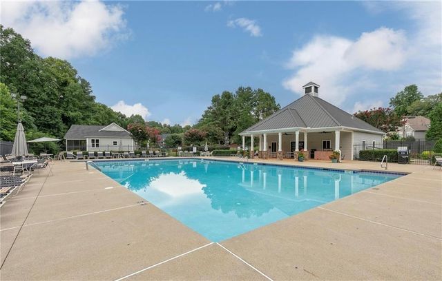 685 Red Sunset Circle, Powder Springs, GA 30127