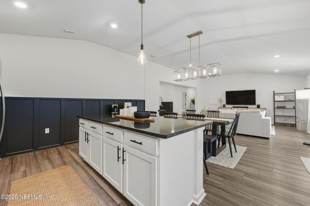 4596 PROSPERITY Way, Jacksonville, FL 32210