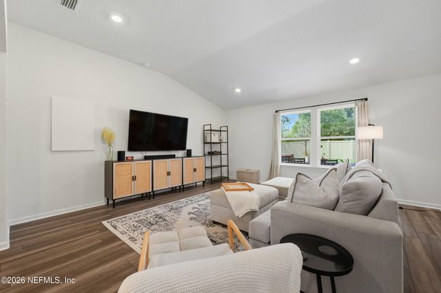 4596 PROSPERITY Way, Jacksonville, FL 32210