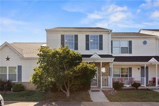 210 Durham CT, Yorktown, VA 23693