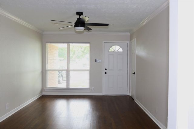 11210 Leitrim Way, Houston, TX 77047
