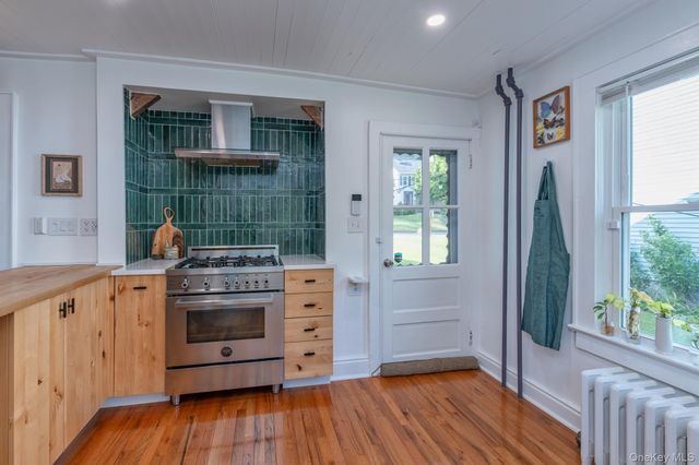 140 Linderman Avenue, Kingston, NY 12401