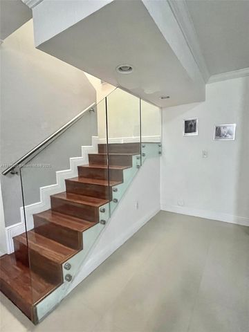 1990 SW 121st Ct 232, Miami, FL 33175