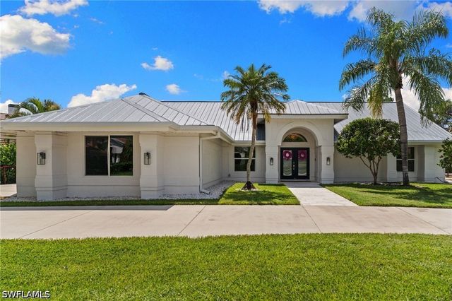 245 Monterey DR, Naples, FL 34119