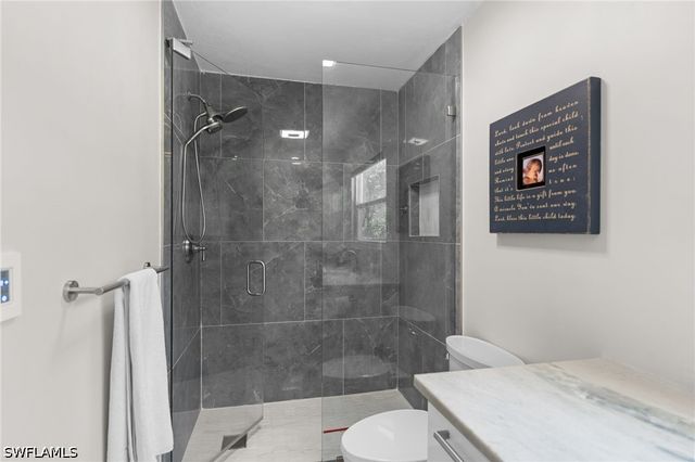 245 Monterey DR, Naples, FL 34119