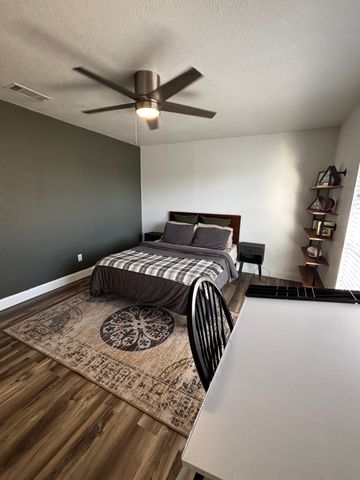 1033 Royal Lane, Graham, TX 76450