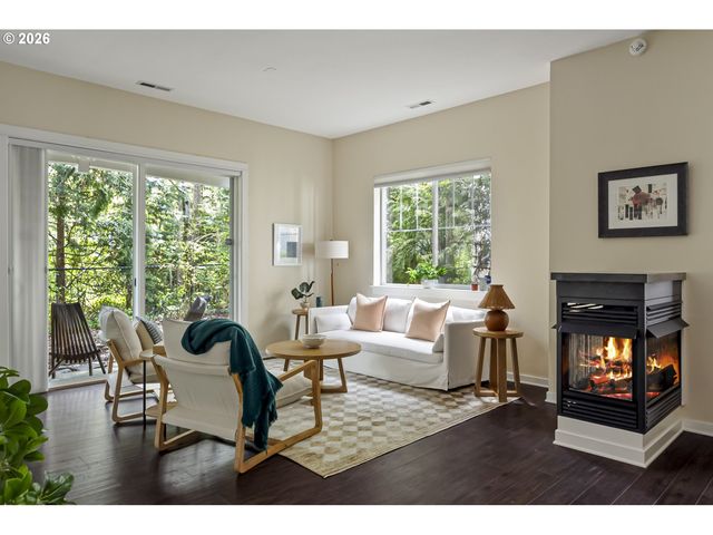 8349 Sw 24TH Ave 8, Portland, OR 97219