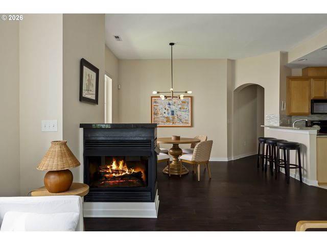 8349 Sw 24TH Ave 8, Portland, OR 97219