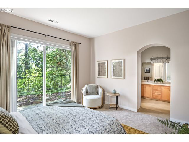 8349 Sw 24TH Ave 8, Portland, OR 97219