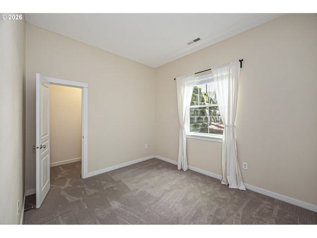 8349 Sw 24TH Ave 8, Portland, OR 97219