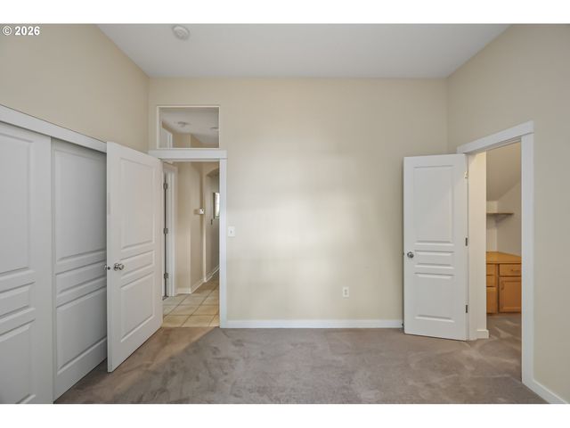 8349 Sw 24TH Ave 8, Portland, OR 97219