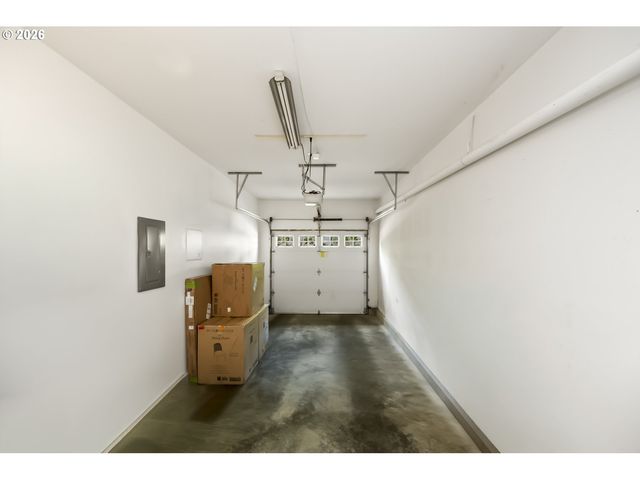 8349 Sw 24TH Ave 8, Portland, OR 97219