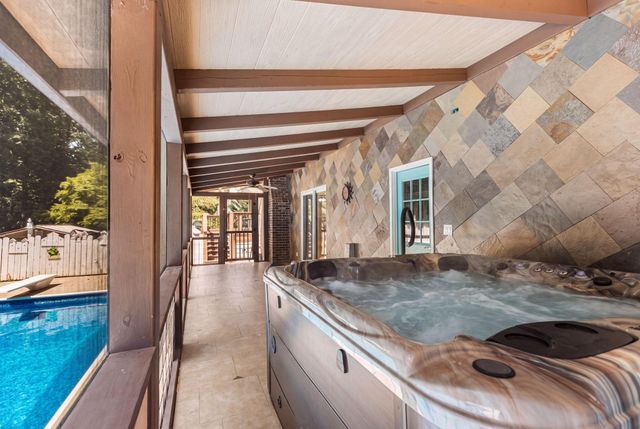 7101 Fairington Circle, Hixson, TN 37343