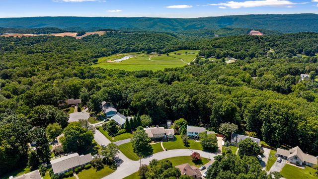 7101 Fairington Circle, Hixson, TN 37343