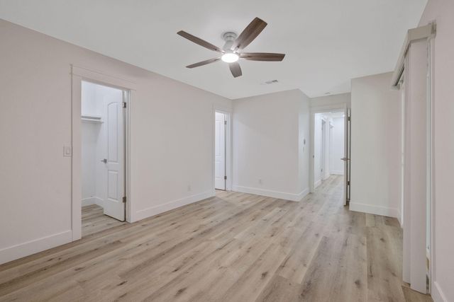 4024 W Howard Avenue, Visalia, CA 93277