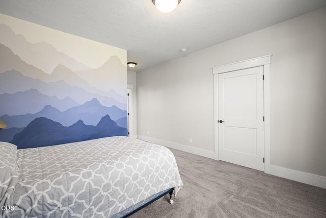 63337 Stonewood Drive, Bend, OR 97701